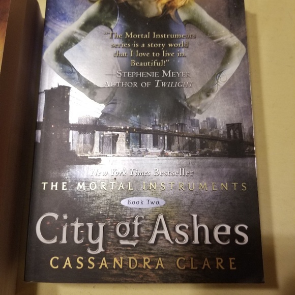 Books by Cassandra Clare - Picture 3 of 5